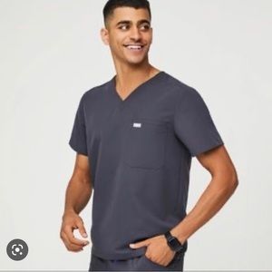 FIGS MEN CHARCOAL SCRUB TOP